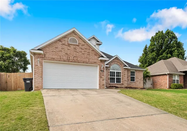 3rd image of 3099 Eagle Crest Cir, Springdale, AR 72762 | MLS# 1348572
