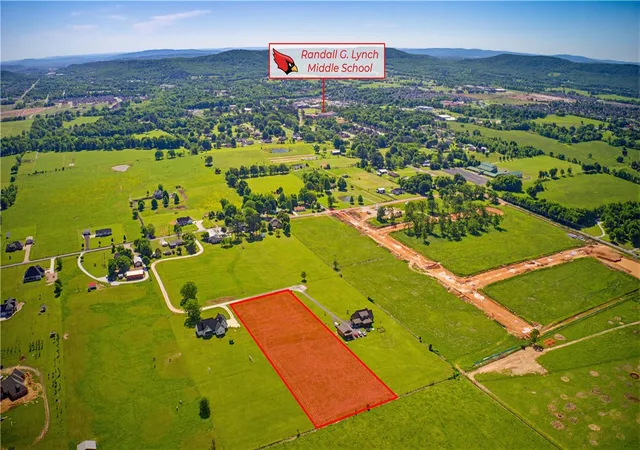3rd image of 712 Lindle Rd, Farmington, AR 72730 | MLS# 1348597