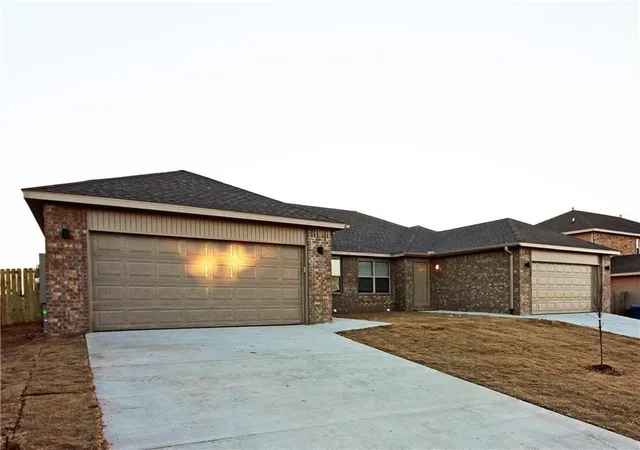 2nd image of 5003 Sw Fieldstone Blvd #1&2, Bentonville, AR 72712 | MLS# 1348652