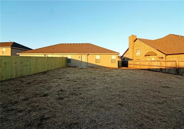 3rd image of 5003 Sw Fieldstone Blvd #1&2, Bentonville, AR 72712 | MLS# 1348652