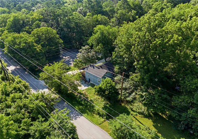 4th image of 2 Fuller St, Eureka Springs, AR 72632 | MLS# 1348656