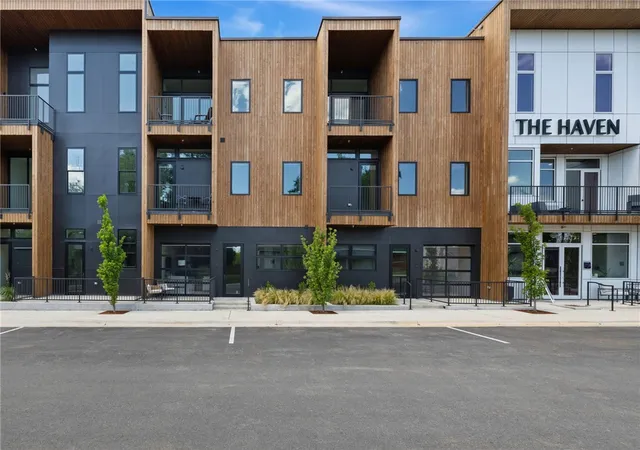 1st image of 905 Se 4th St #110, Bentonville, AR 72712 | MLS# 1348044