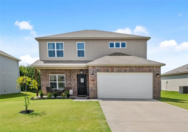 Photo 1 of Single family home for sale at 7107 Chestnut Hl Rd, Bentonville, AR 72713 | MLS# 1348635 | Listing updated on 2026-07-01