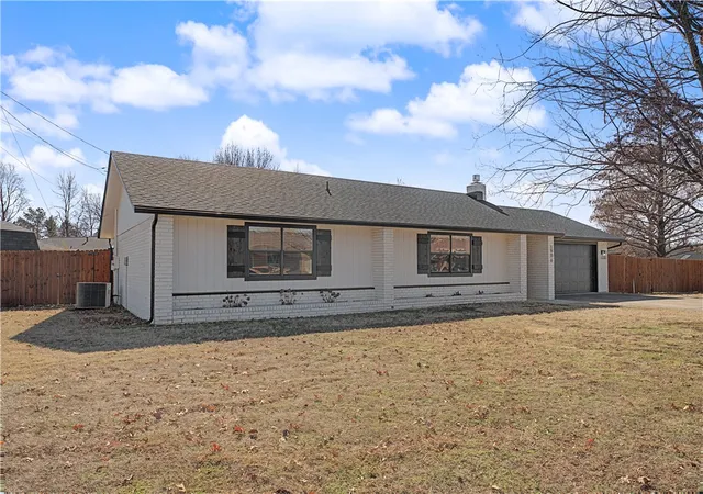 3rd image of 1906 Se Taylor St, Bentonville, AR 72712 | MLS# 1348723