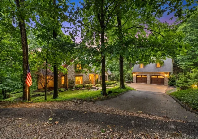 Homes for sale in Eureka Springs, AR | 53 Wildcat Ln, Eureka Springs, AR 72631 | MLS# 1348618
