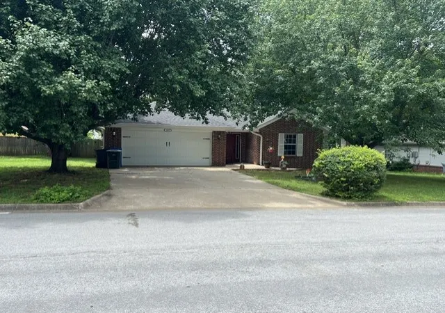 1st image of 1655 Desarc Wy, Fayetteville, AR 72704 | MLS# 1348877