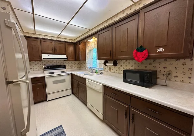 5th image of 1121 Meadowbrook Dr, Mountain Home, AR 72653 | MLS# 1348965
