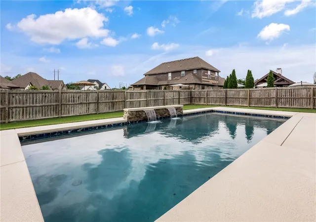 1st image of 1701 Helen Ln, Bentonville, AR 72713 | MLS# 1347736