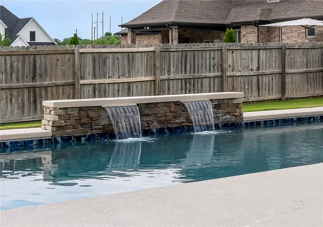 5th image of 1701 Helen Ln, Bentonville, AR 72713 | MLS# 1347736