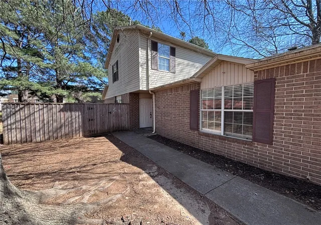 1st image of 822 & 824 N Daisy Ln, Fayetteville, AR 72704 | MLS# 1348540