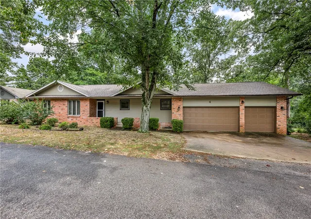 26th image of 4 Cherhill Dr, Bella Vista, AR 72714 | MLS# 1348330