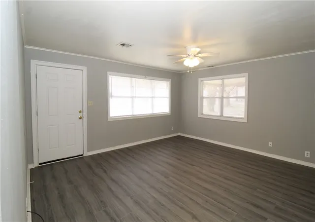 2nd image of 2418 Wedington Dr, Fayetteville, AR 72701 | MLS# 1347928