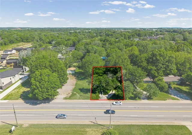5th image of 2460 Wedington Dr, Fayetteville, AR 72701 | MLS# 1347918