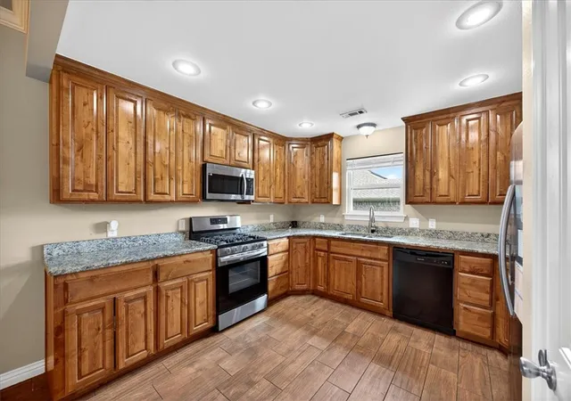 5th image of 500 Sw 6Th Ave, Gravette, AR 72736 | MLS# 1348980