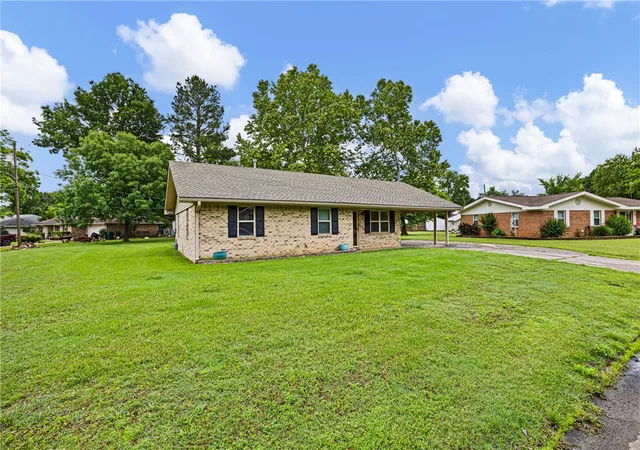 Homes for sale in Booneville, AR | 1108 Magnolia Ln, Booneville, AR 72927 | MLS# 1349022