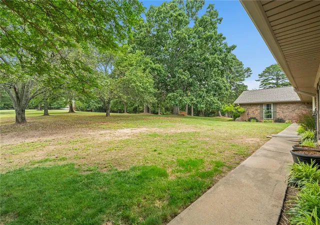 Homes for sale in Alma, AR | 6308 N Mountain Grove Rd, Alma, AR 72921 | MLS# 1348702