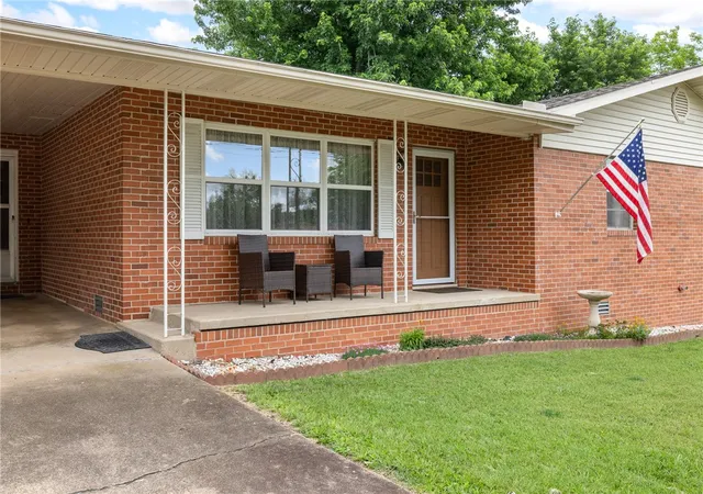 3rd image of 113 Russell Dr, Harrison, AR 72601 | MLS# 1349058
