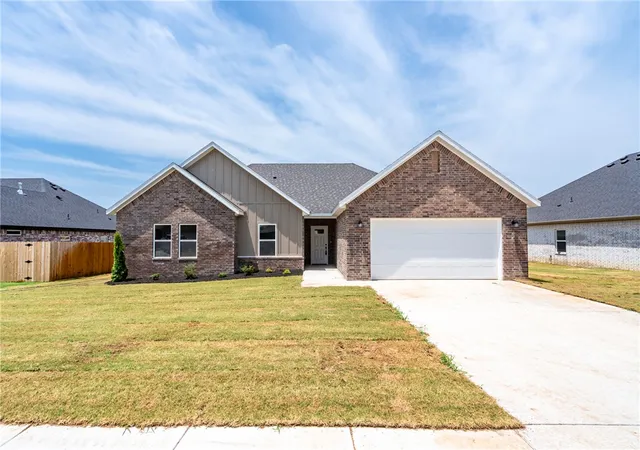 Homes for sale in Farmington, AR | 117 N Panther Ave, Farmington, AR 72730 | MLS# 1349152