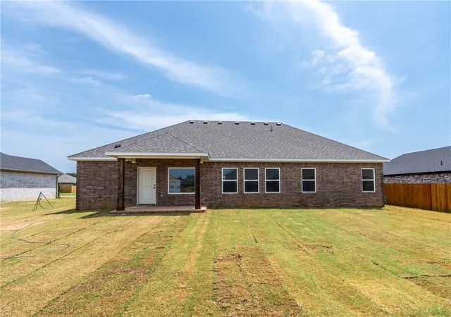 Homes for sale in Farmington, AR | 117 N Panther Ave, Farmington, AR 72730 | MLS# 1349152
