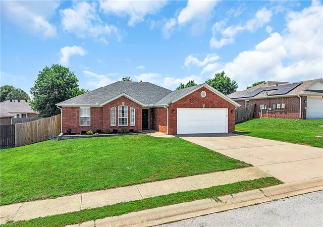 Homes for sale in Centerton, AR | 511 Dewberry Ln, Centerton, AR 72719 | MLS# 1348991