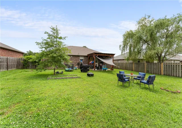 Homes for sale in Siloam Springs, AR | 1908 Messick Ct, Siloam Springs, AR 72761 | MLS# 1348699