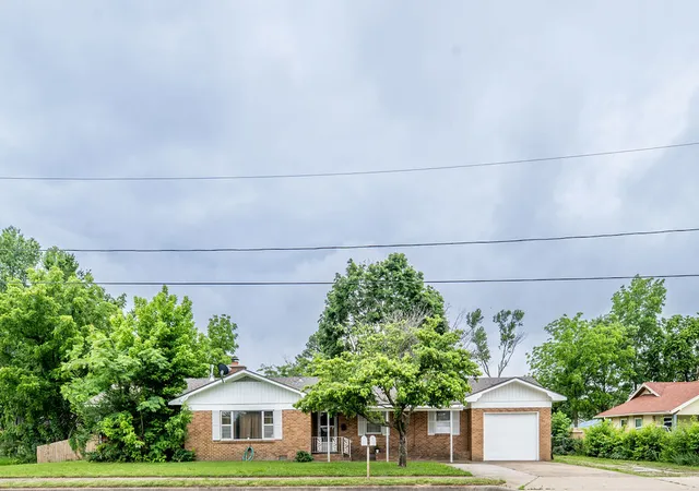 1st image of 410 W Olive St, Rogers, AR 72756 | MLS# 1347467