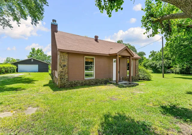 Homes for sale in Garfield, AR | 14077 Hwy 72, Garfield, AR 72732 | MLS# 1348642