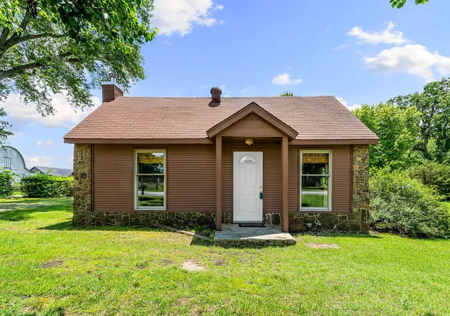 Homes for sale in Garfield, AR | 14077 Hwy 72, Garfield, AR 72732 | MLS# 1348642