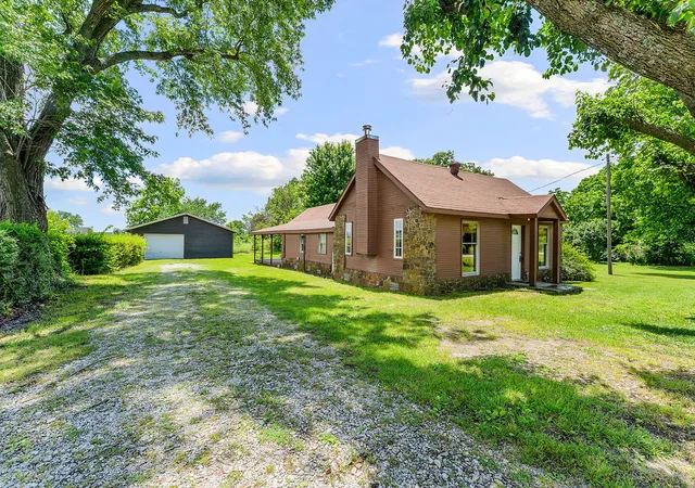 Homes for sale in Garfield, AR | 14077 Hwy 72, Garfield, AR 72732 | MLS# 1348642