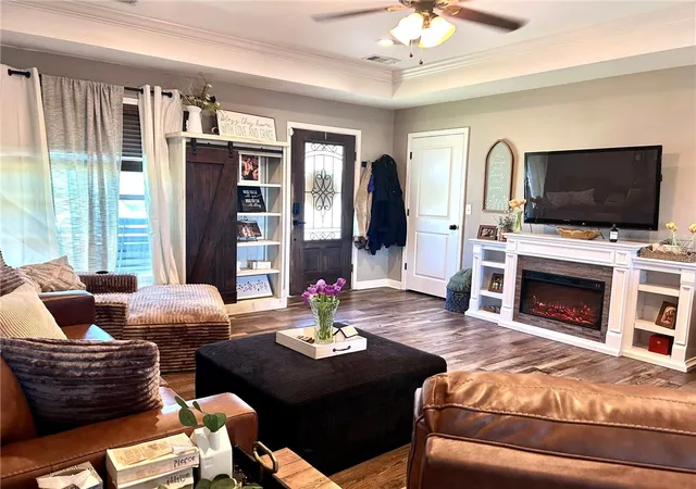Homes for sale in Russellville, AR | 1209 E Date St, Russellville, AR 72802 | MLS# 1349201