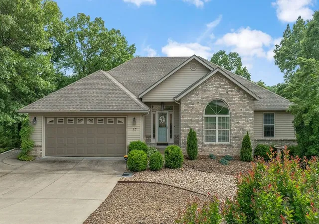 1st image of 37 Grier Dr, Bella Vista, AR 72715 | MLS# 1348935