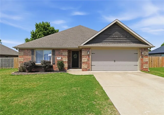 4th image of 1021 Sienna Dr, Centerton, AR 72719 | MLS# 1348582