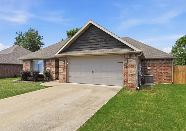 5th image of 1021 Sienna Dr, Centerton, AR 72719 | MLS# 1348582