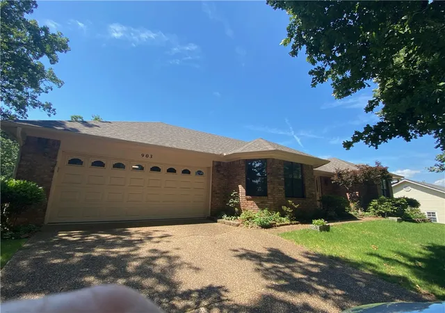 2nd image of 903 Fir Dr, Van Buren, AR 72956 | MLS# 1349323