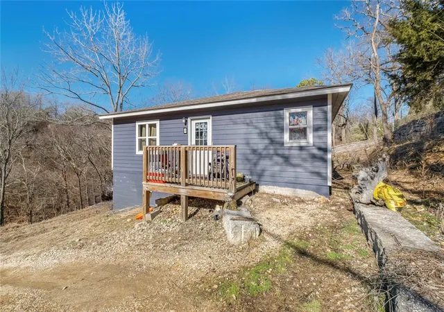 2nd image of 6 Fuller St, Eureka Springs, AR 72632 | MLS# 1349324