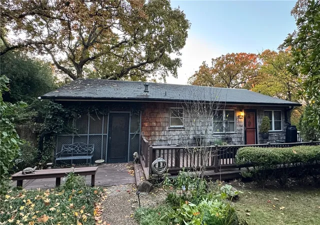 3rd image of 1111 Valley View Dr, Fayetteville, AR 72701 | MLS# 1348791