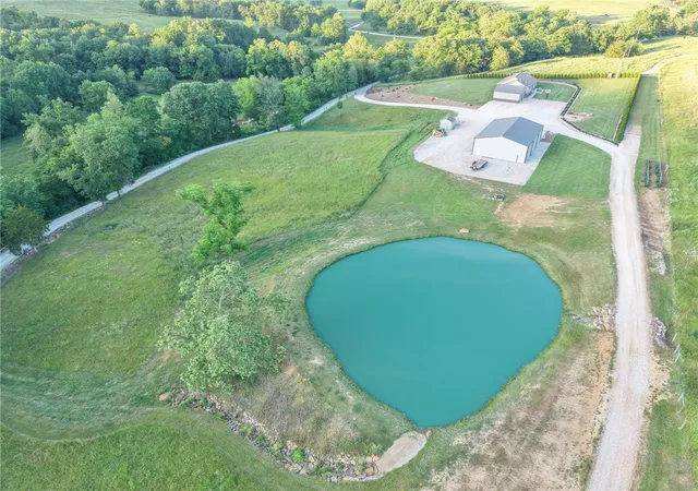 2nd image of 259 Madison 2220, Huntsville, AR 72740 | MLS# 1349331