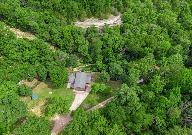 Homes for sale in Eureka Springs, AR | 148 County Road 155, Eureka Springs, AR 72632 | MLS# 1348914