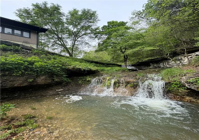 Homes for sale in Eureka Springs, AR | 148 County Road 155, Eureka Springs, AR 72632 | MLS# 1348914