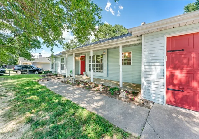 1st image of 1519 Lancelot St, Lowell, AR 72745 | MLS# 1349162