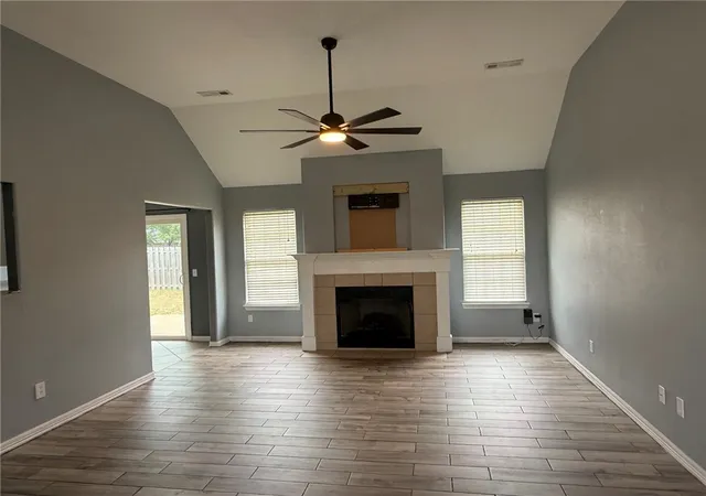 2nd image of 1705 N Valor, Siloam Springs, AR 72761 | MLS# 1349378