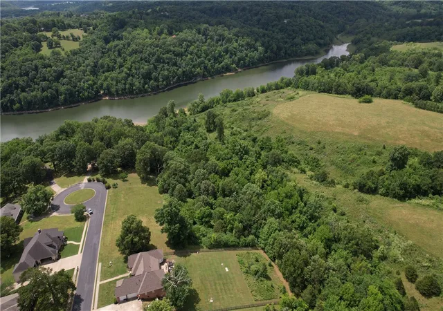 3rd image of 21659 Friendship View Dr, Springdale, AR 72764 | MLS# 1349399