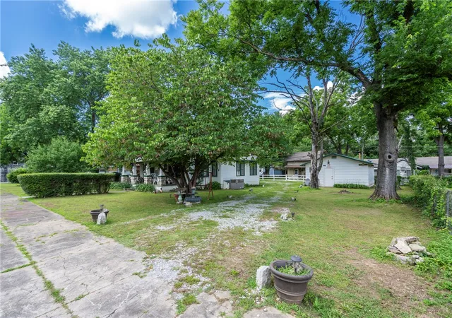 3rd image of 312 W Spring St, Sulphur Springs, AR 72768 | MLS# 1349493