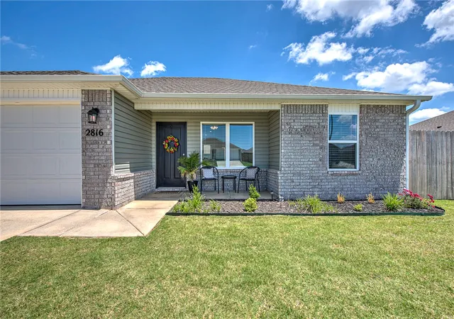 Photo 3 of Sale Pending at 2816 Gorman St, Pea Ridge, AR 72751 | MLS# 1348949 | Listing updated on 2026-07-28