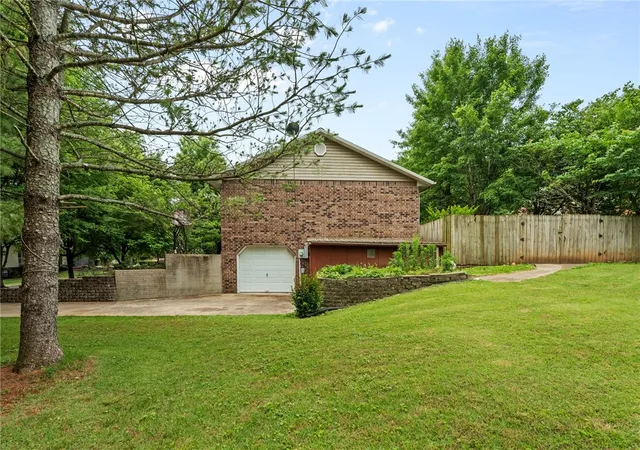 36th image of 302 Tamarind St, Harrison, AR 72601 | MLS# 1349420