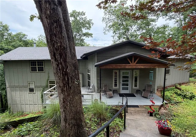 Homes for sale in Eureka Springs, AR | 330 County Road 102, Eureka Springs, AR 72632 | MLS# 1349551