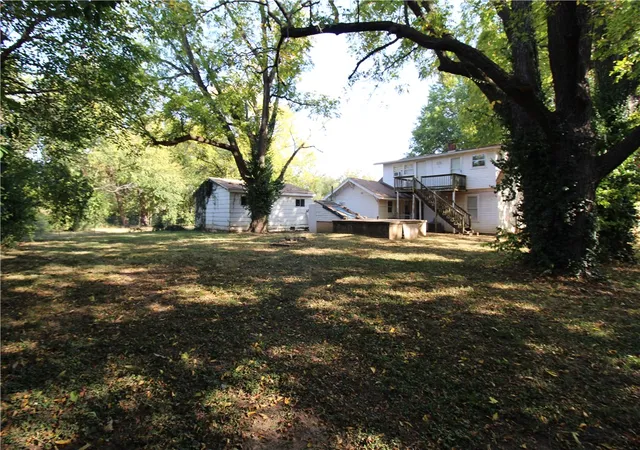 36th image of 2510 W Wedington Dr, Fayetteville, AR 72701 | MLS# 1347923