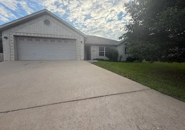 27th image of 1073 Sara Beth St, Elkins, AR 72727 | MLS# 1349535