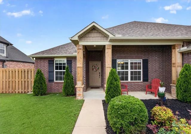 4th image of 112 Sussex Ave, Lowell, AR 72745 | MLS# 1349587