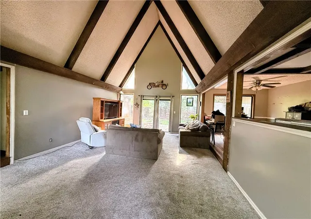 Photo 5 of Sale Pending at 21470 Oak Park Ln, Siloam Springs, AR 72761 | MLS# 1349590 | Listing updated on 2026-07-10